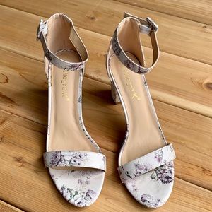Cute Open Toe Block Heel Floral Print Ankle Strap